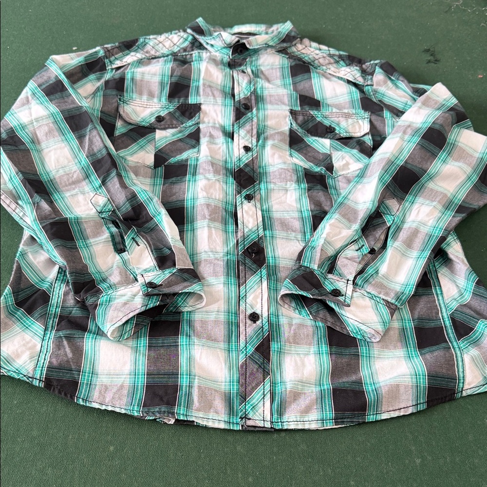 Helix Men's Casual Plaid Shirt - Black and‎ Green.  CAJA #  2 A